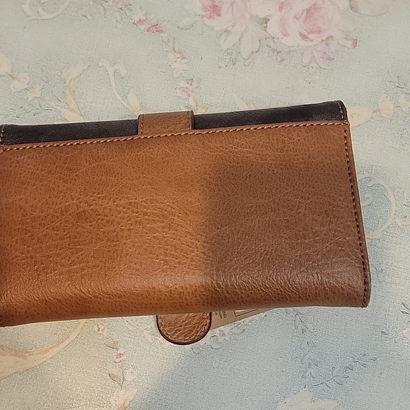 Catchfly Studios Wallet NWT - Picture 2 of 6